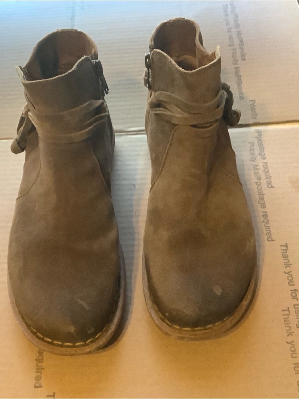 Born ankle boots